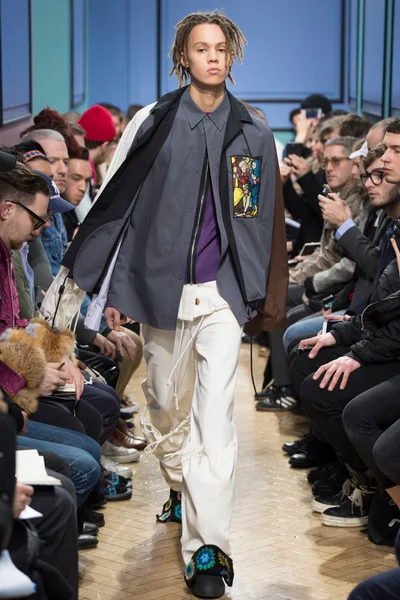 Look 33